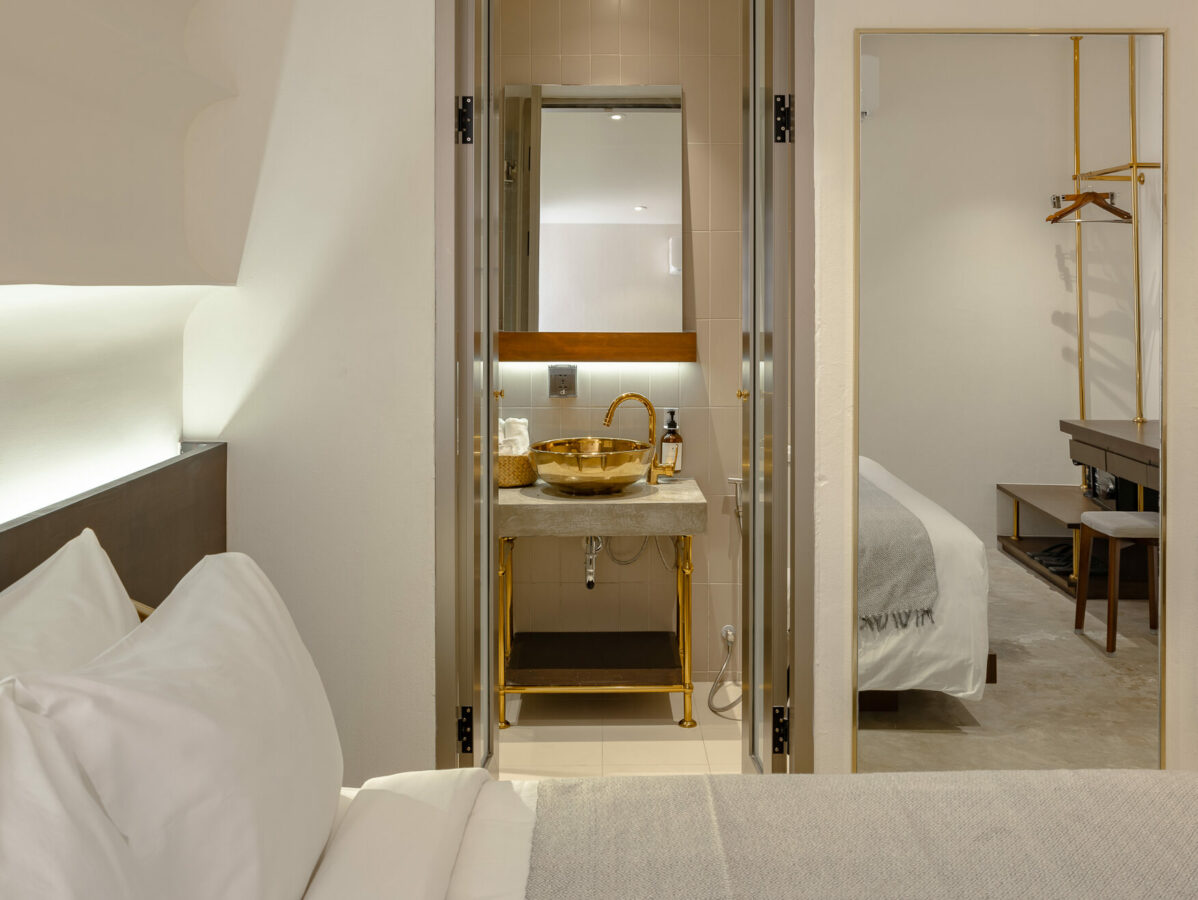 Standard Room with Double Bed